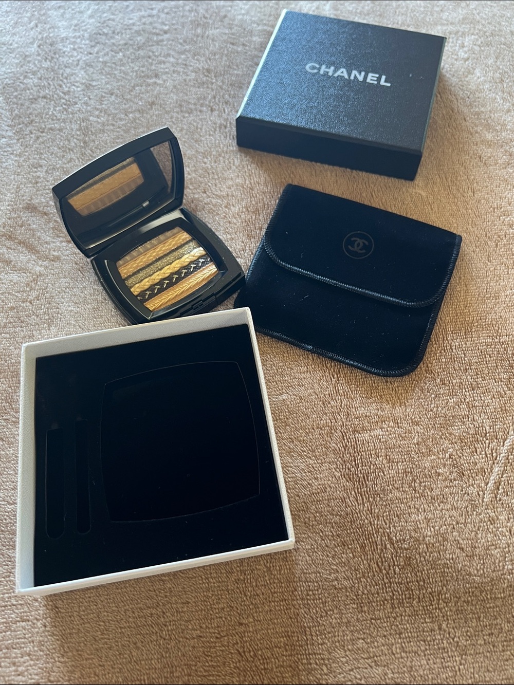 CHANEL Men's Gold and Black Striped Compact eyeshadow
